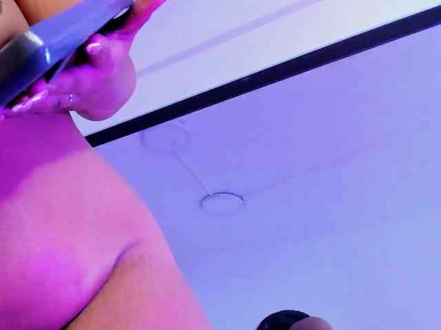 Lilicameron webcam