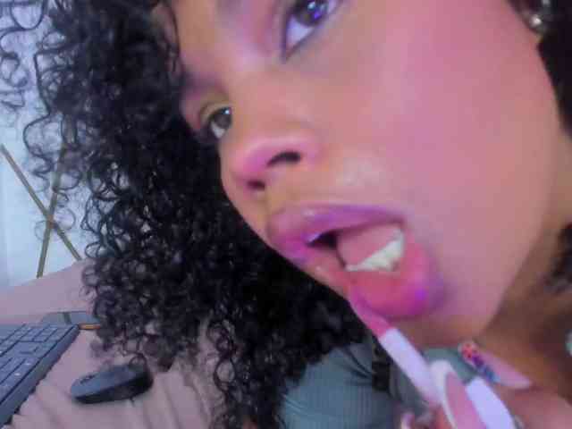 Lilicameron webcam