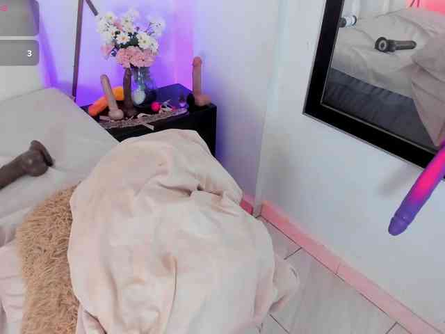 Lilicameron webcam