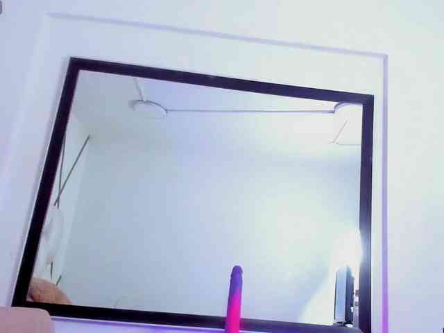 Lilicameron webcam