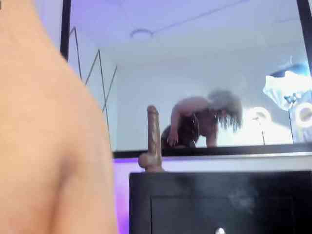 Lilicameron webcam