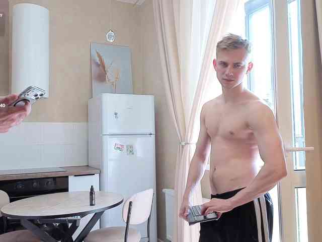 Holidayboys Sex Cam Show
