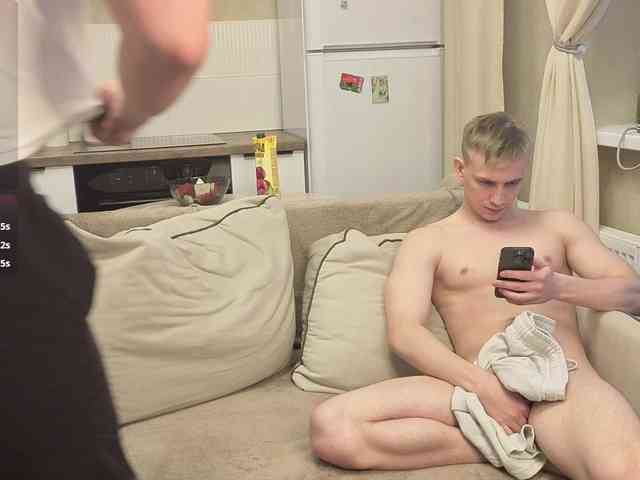 Holidayboys Sex Cam Show