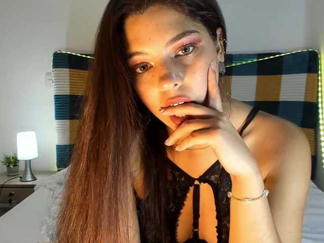 kisszafira live cam on BongaCams