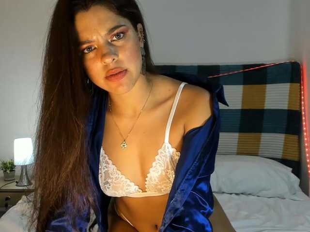 kisszafira live cam on BongaCams