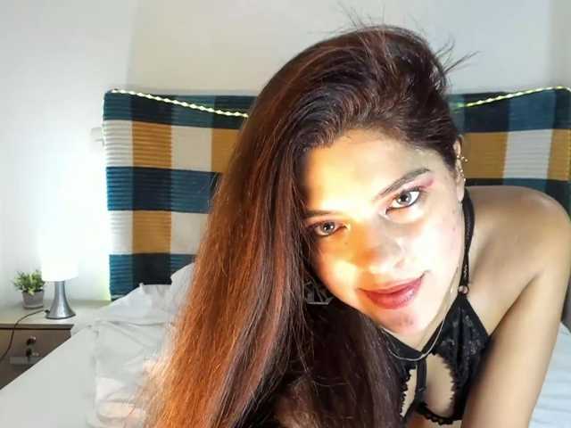 kisszafira live cam on BongaCams