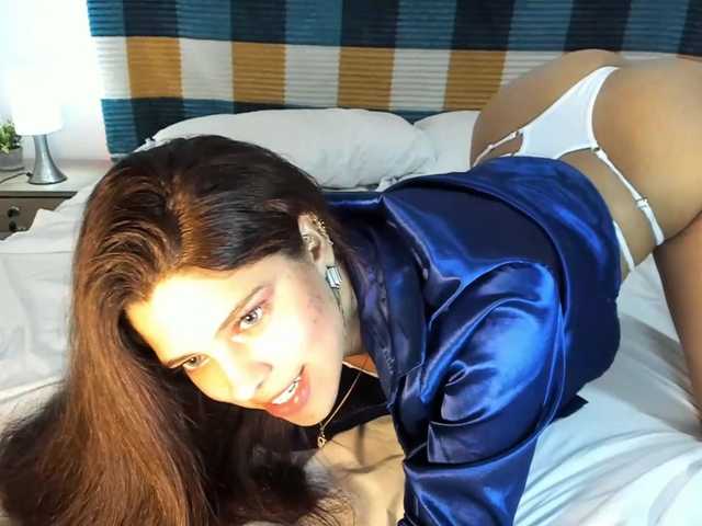 kisszafira live cam on BongaCams
