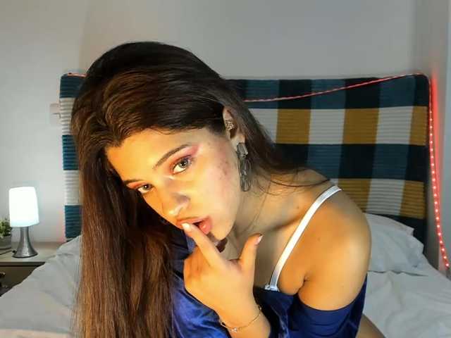 kisszafira live cam on BongaCams