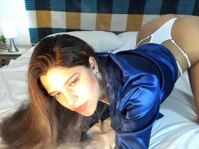kisszafira live cam on BongaCams