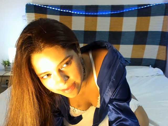 kisszafira live cam on BongaCams