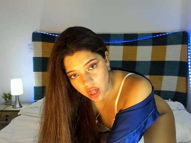 kisszafira live cam on BongaCams