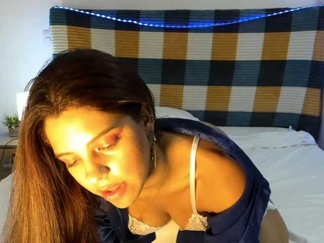 kisszafira live cam on BongaCams