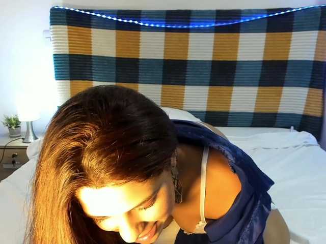 kisszafira live cam on BongaCams