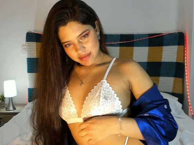 kisszafira live cam on BongaCams