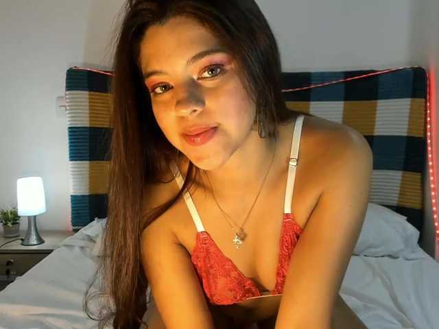 kisszafira live cam on BongaCams