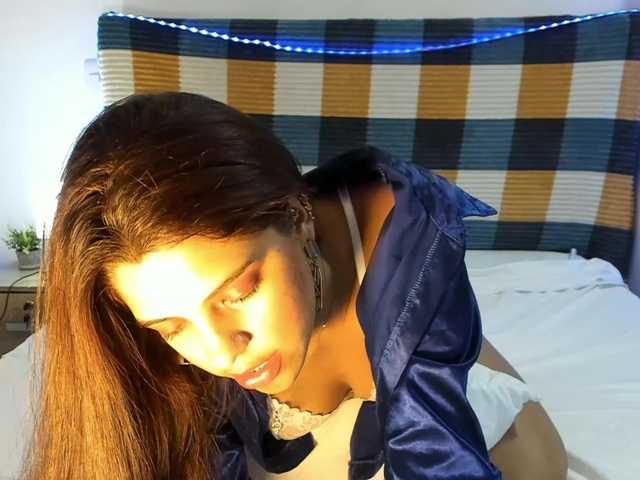 kisszafira live cam on BongaCams