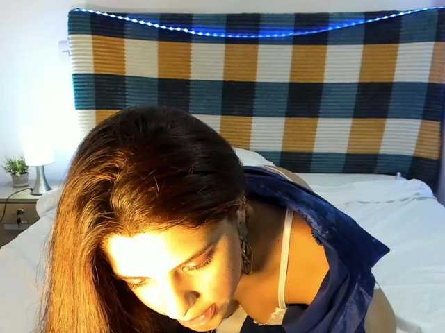 kisszafira live cam on BongaCams