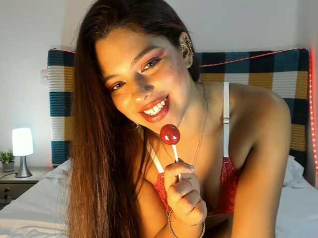 kisszafira live webcam show