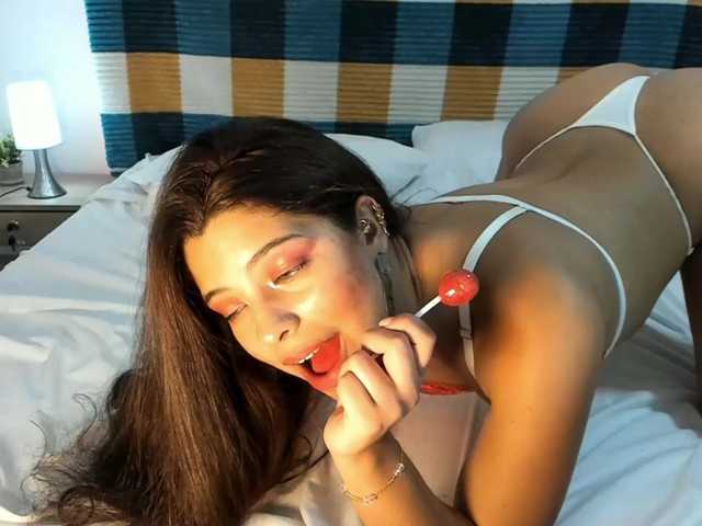 kisszafira live cam on BongaCams
