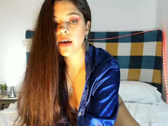 kisszafira live cam on BongaCams