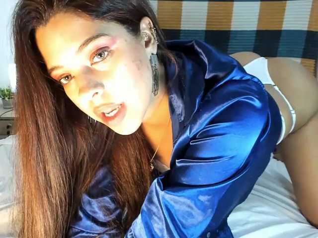 kisszafira live cam on BongaCams