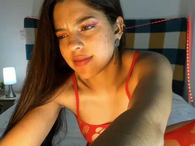 kisszafira live cam on BongaCams