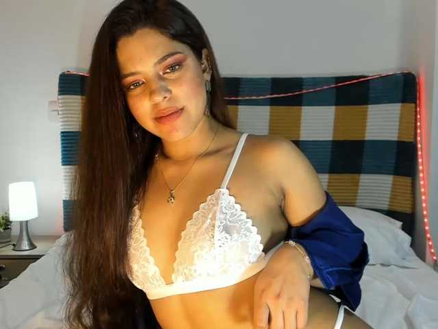 kisszafira live cam on BongaCams