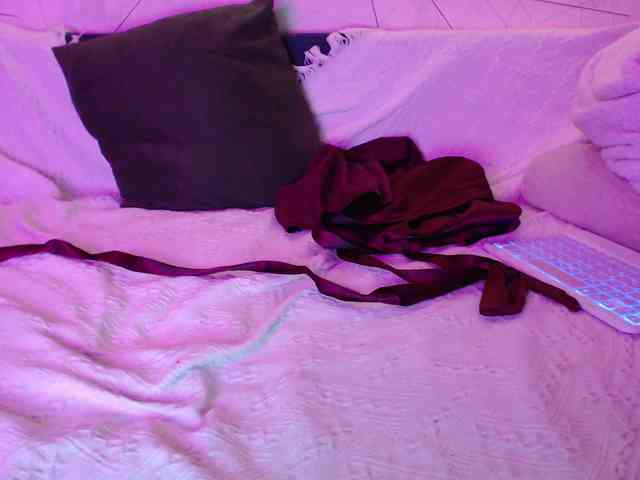 Foxeeess webcam