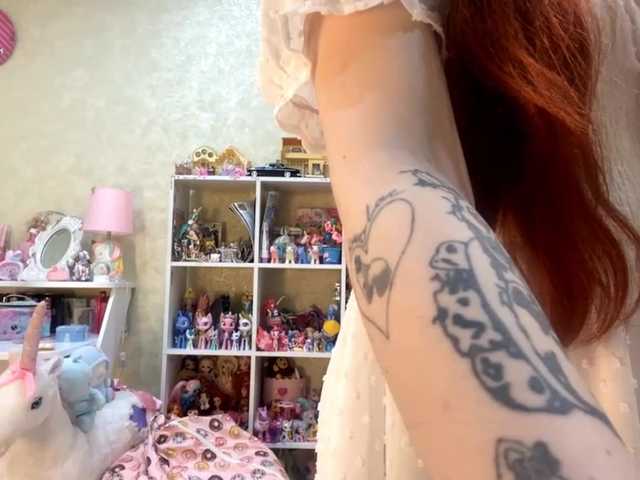 LubaKrone's BongaCams show and profile