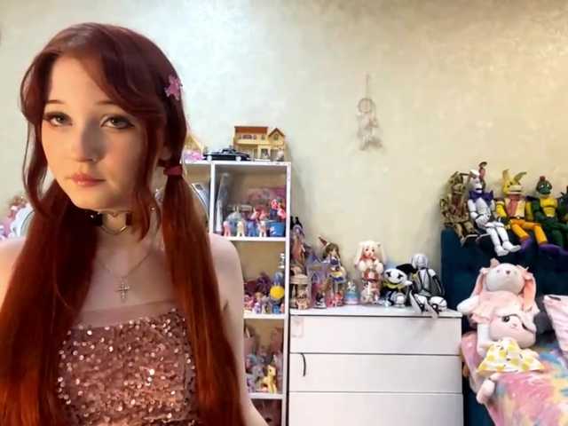 LubaKrone's BongaCams show and profile