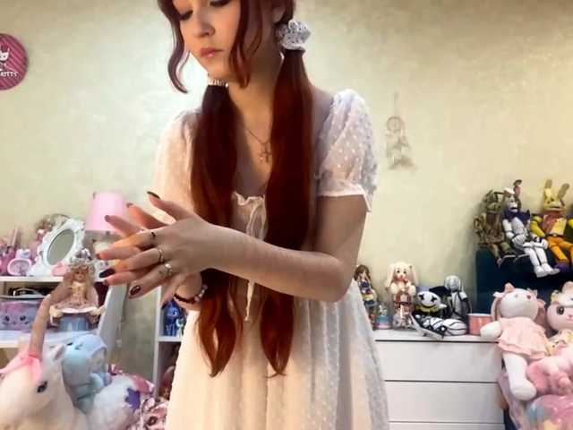 LubaKrone's BongaCams show and profile