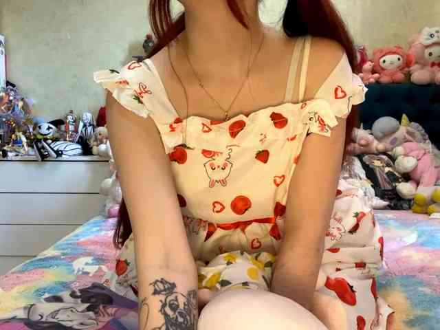 LubaKrone webcam