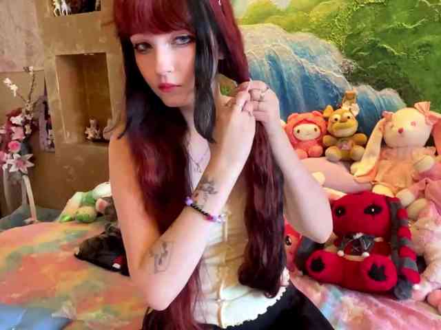 LubaKrone webcam