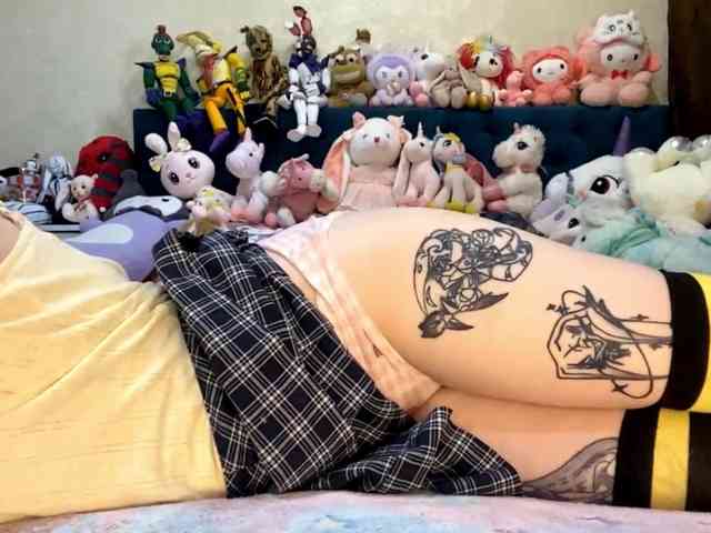 LubaKrone webcam