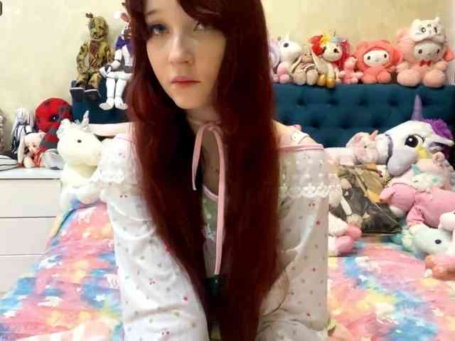 LubaKrone webcam
