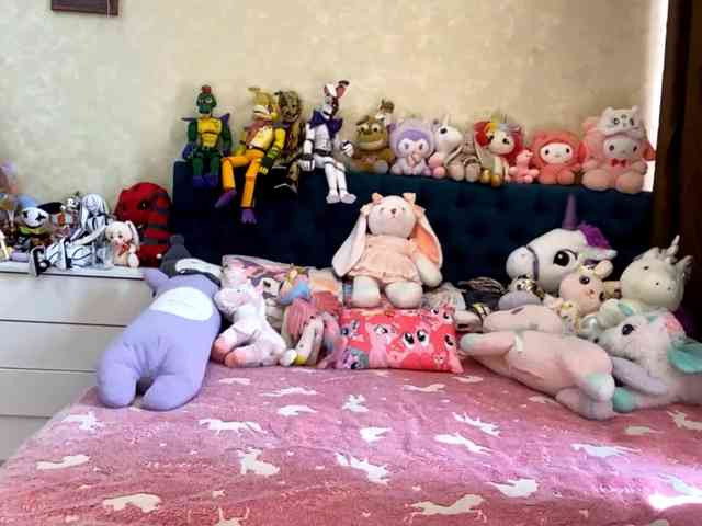 LubaKrone webcam