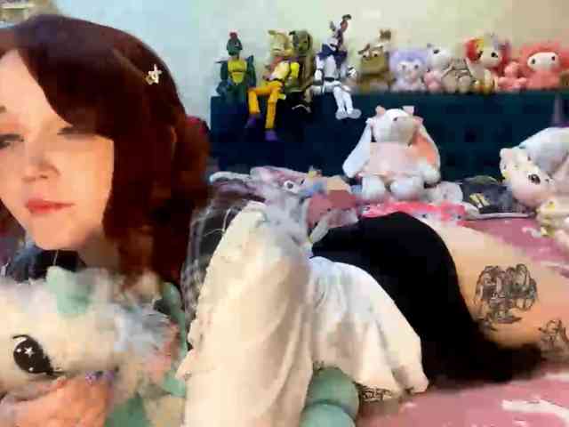 LubaKrone webcam