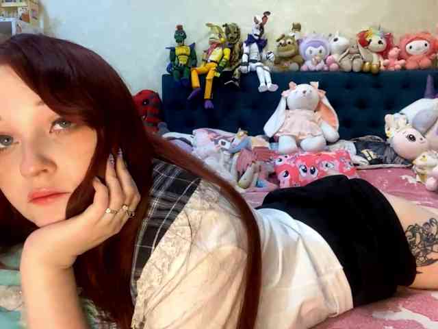 LubaKrone webcam