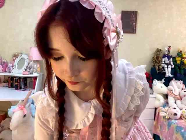 LubaKrone webcam