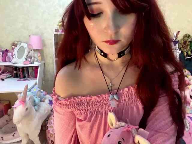 LubaKrone webcam