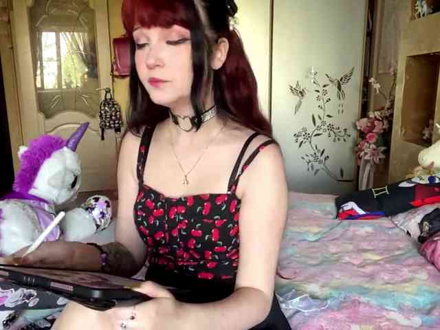 LubaKrone webcam