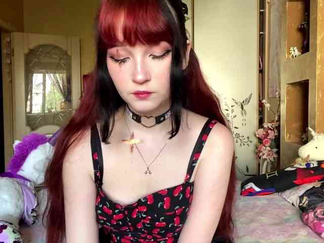 LubaKrone webcam