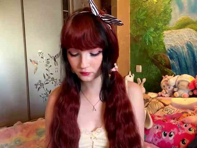 LubaKrone webcam