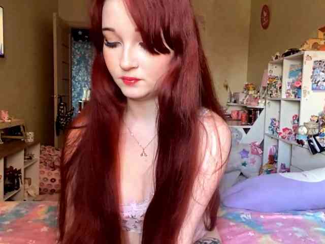 LubaKrone webcam