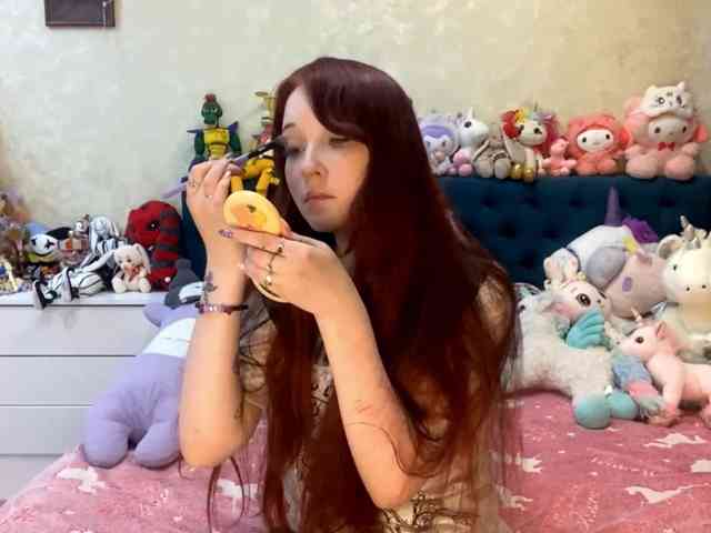 LubaKrone webcam