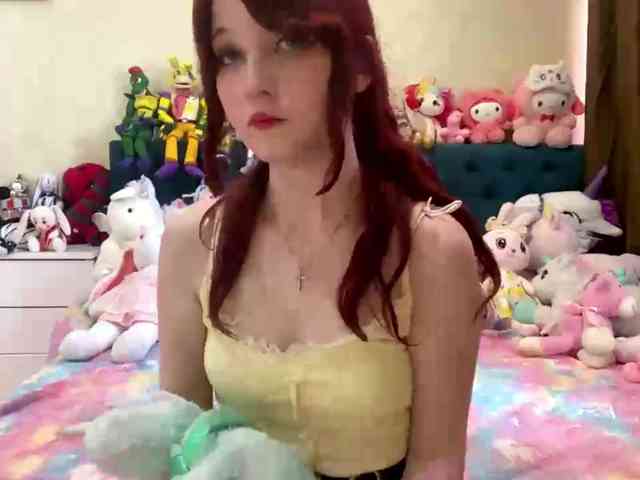 LubaKrone webcam