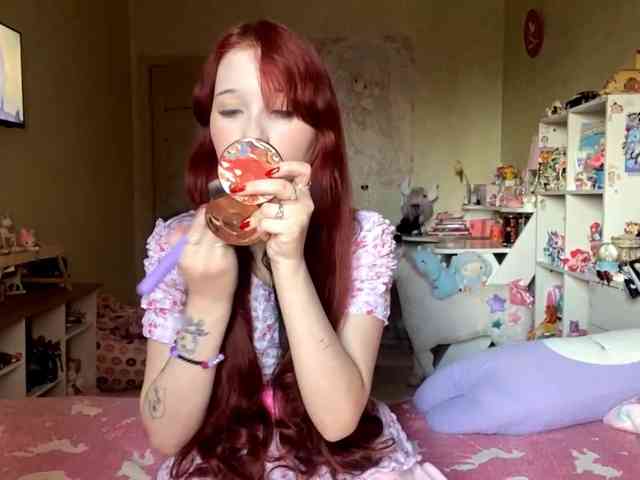 LubaKrone webcam