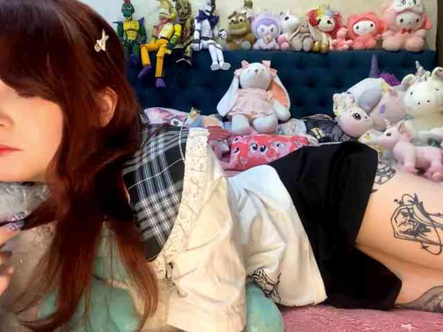 LubaKrone webcam