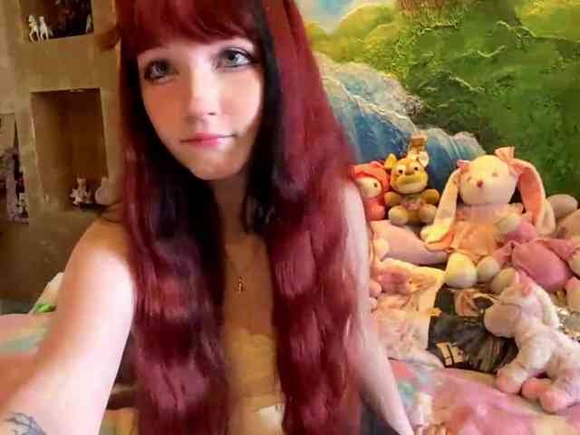 LubaKrone webcam