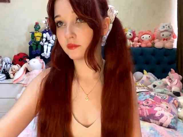LubaKrone webcam